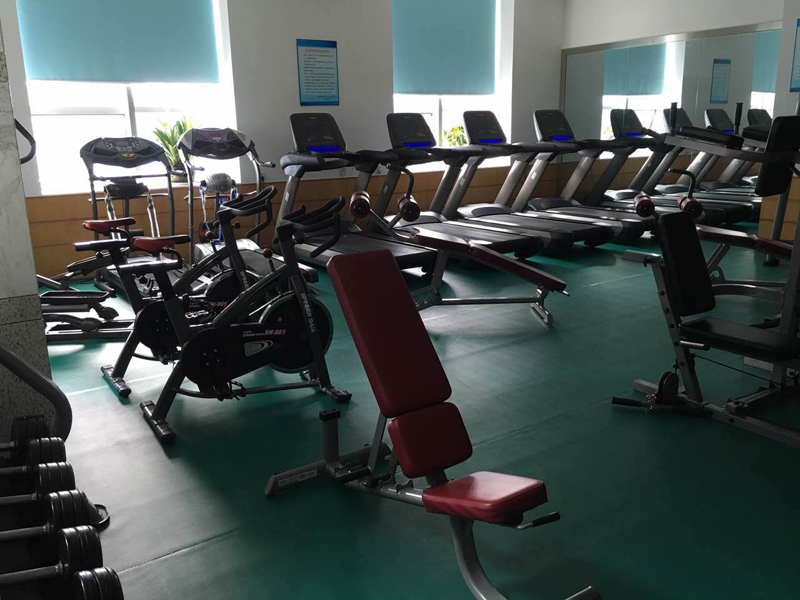 单位健身房器材