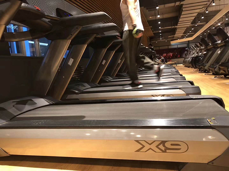 熊猫体育智能健身器材