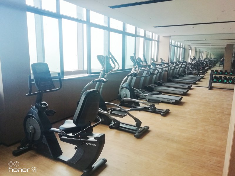 企事业单位健身房|房地产社区健身房-广西熊猫体育体育健身器材有限公司