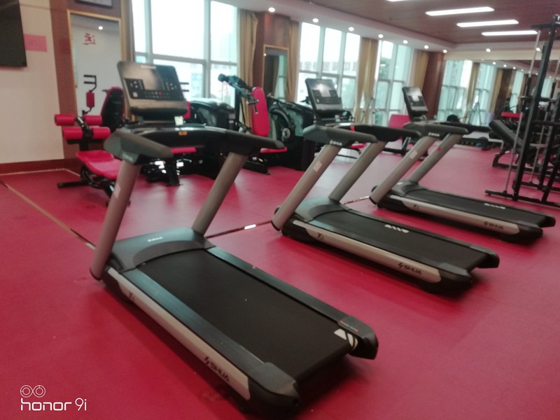 部队健身房器材-广西熊猫体育体育健身器材有限公司